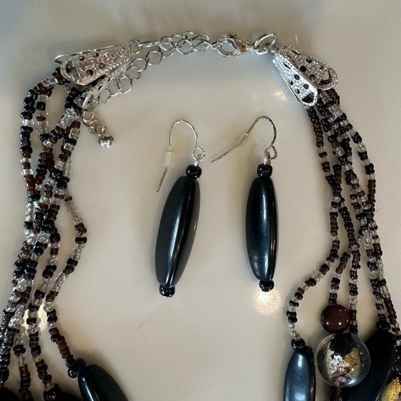 Necklace and Earring Bundle - Picture 3 of 7